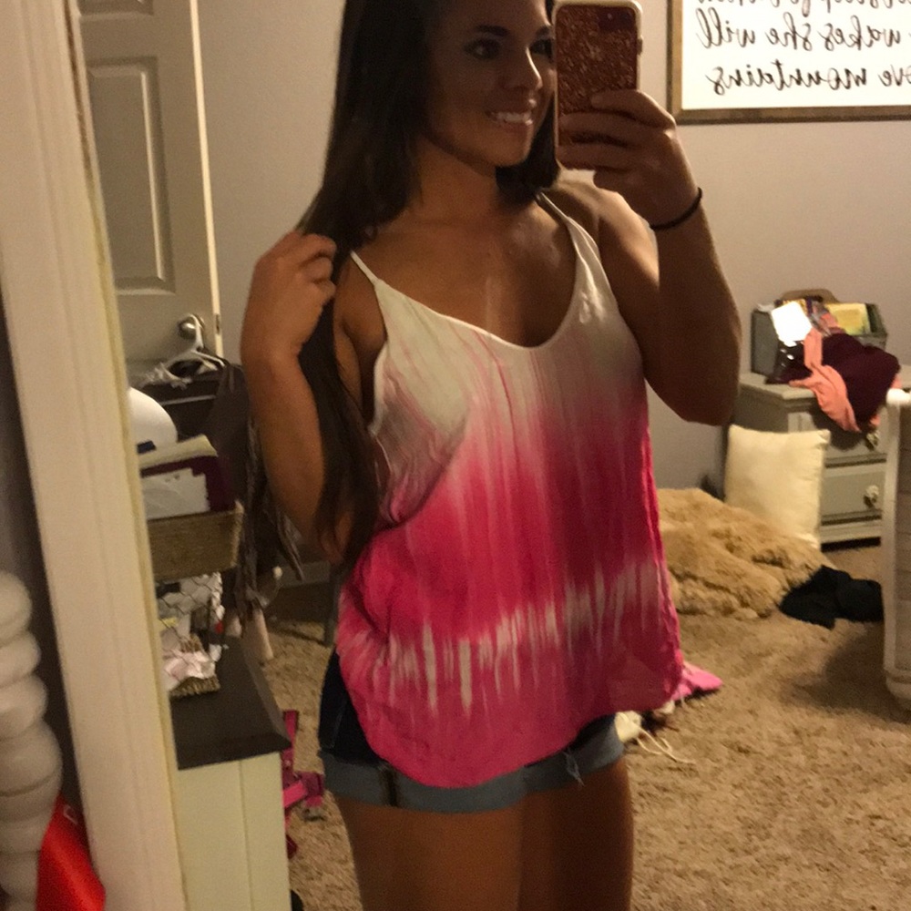 Pink tank